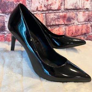 Marc Jacobs Glossy Black Heels